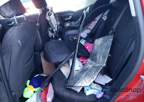 2018 Jeep Compass Sport z USA, uszkodzony, nr VIN 3C4NJCAB6JT204441